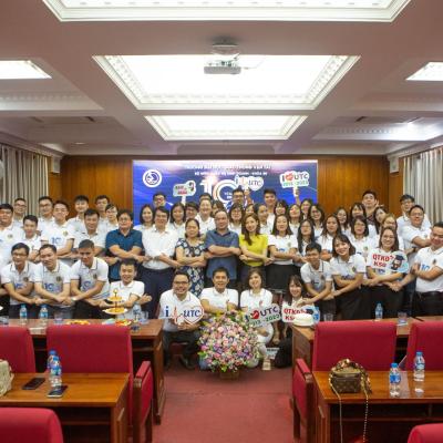 Cựu sinh viên ngành QTKD K50: Back to UTC
